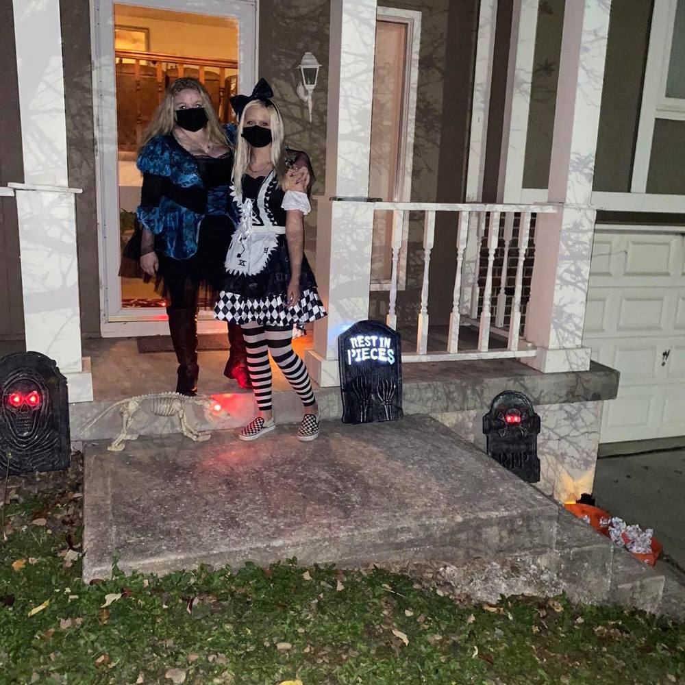 Meet your Posher, Alexis